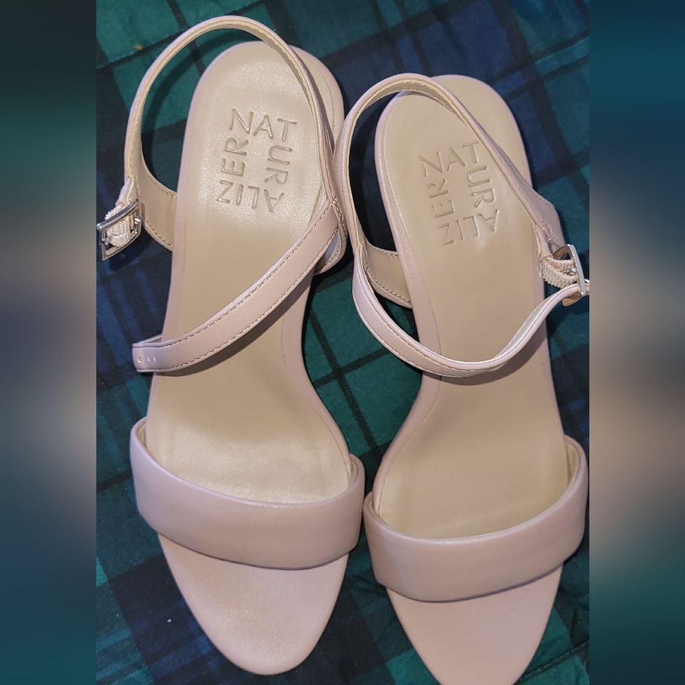 Naturalizer Wedges